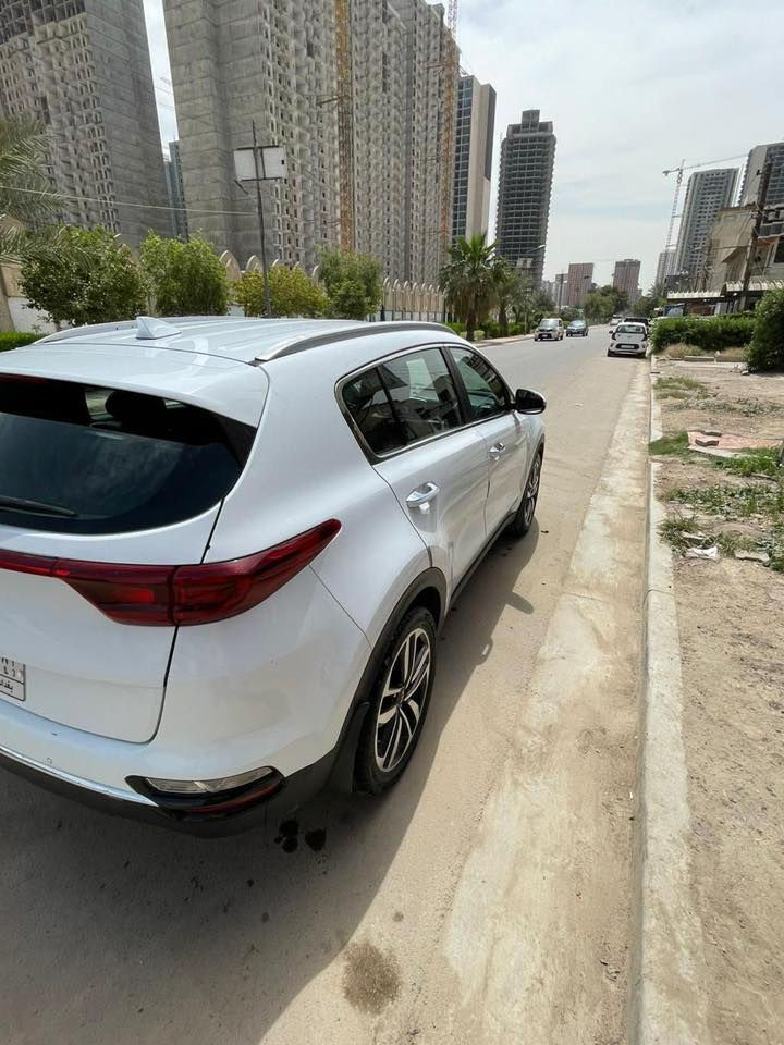 سبورتج خليجي  للبيع
رقم بغداد 
موديل ٢٠٢٠ 
السيارة ماشية فقط  63800 الف كم 
السيارة مال جناي مكفولة عده رصعة بالباب الخلفي عكس السايق موضحة بالصور وشك بسيط بالدعامية ومصلح كامل 
ويله ادامه من كلشي
سونار مرفق بيها 8 نقاط بسيطه جدا حالوب بالقمارة متبين الابالسونار
رقم بغداد تحويل مباشر 
وسعرها (180 )  بيها مجال بسيط
مكاني بغداد علي الصالح
***********
