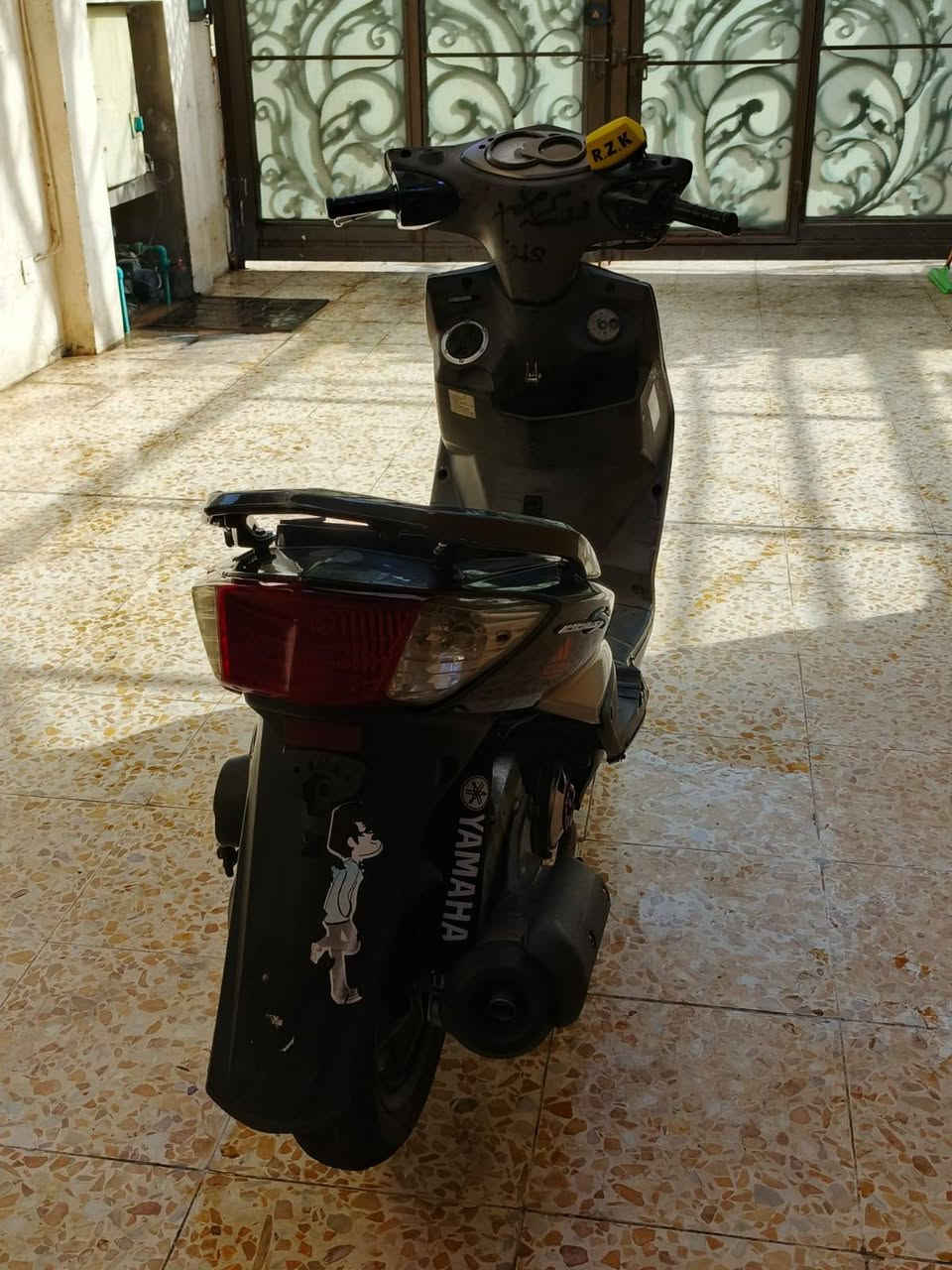 سلام عليكم
اخوان دراجه سكنس فحل كوري نوزل خط واحد للبيع
اخوان الدراجه ما مفتوحه ماطاختها سبانه دراجه 2008 بيها نقص راجز سلف تعبان والكلج الأمامي بي هاف وشلعه مو ذيج القويه علماََ الكلج الخلفي بعده بالجيس يعني بس الأمامي يتبدل ب٢٠ الف وتاير امامي بي بناجر غيرها ربع ماتذب والسعر عل خاص مكاني بغداد الكراده *********** وتحياتي
