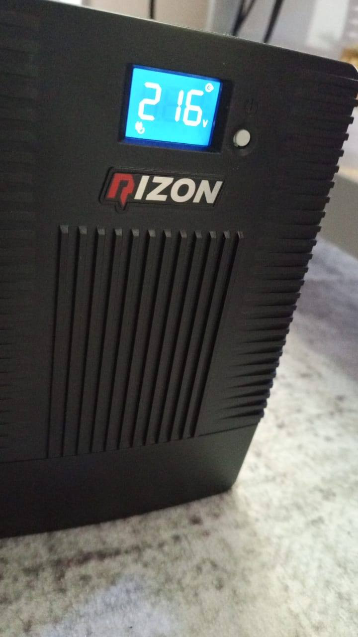 UBS
2000
مشتغل يوم واحد شرط لا فتح ولا عيب 
سعره ٨٥ والجديد مالته ١١٥ 
***********
