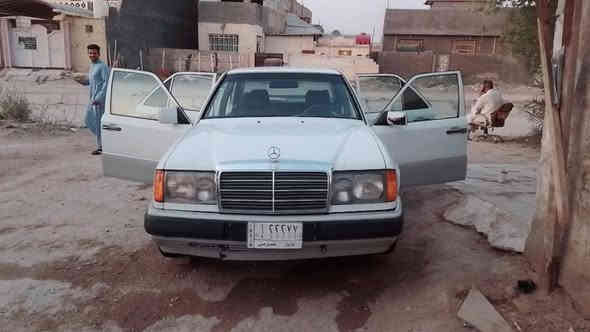 السلام عليكم
للبيع مارسدس دب موديل 91 مكفوله كفاله عامه مكينه وكير وحداديه واكسل وتخم تأير جديد  منضومه بالزيت جديده داخل جلد  تحكم كشتات
رقم انبار  بسمي 
السعر 85
الاستفسار الاتصال ***********
