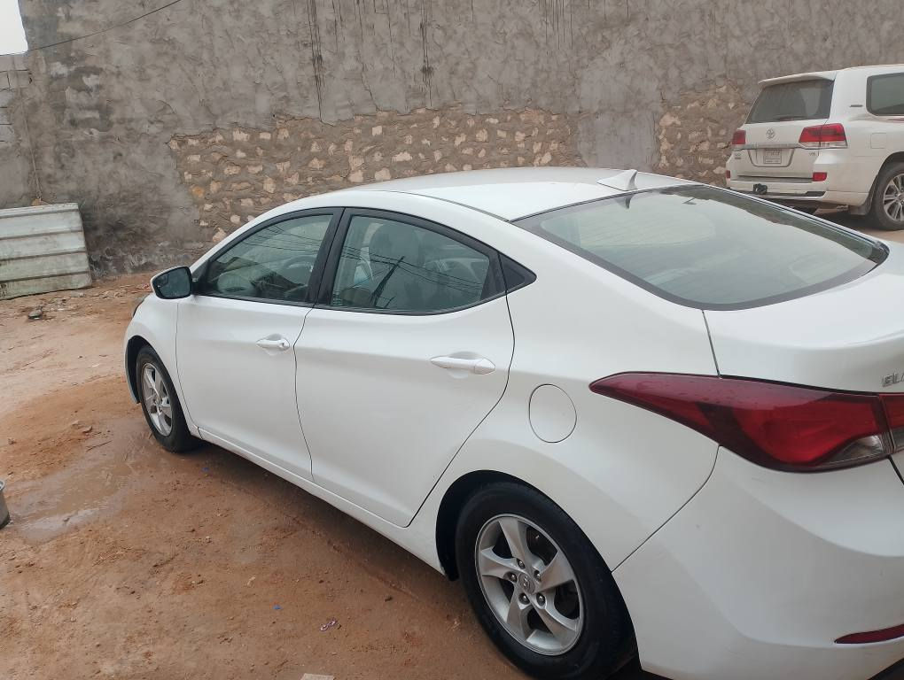 النترا موديل 2015 وارد امريكي مكينه 1800 دوش سياره بيها صبغات اثر تكشيرقليله كفوله من كلبه والتجيه والضربه القويه/*********** مكانه نجف رقم انجليزي 
بسمي سنويه لل28 النجف, العراق
