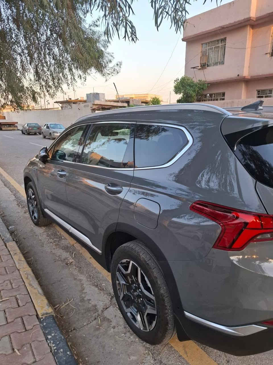 للبيع سنتافي موديل 23 فول مواصفات ليمتد هايبرد ماشيه 13,000 ميل للاتصال والاستفسار على الرقم ***********
