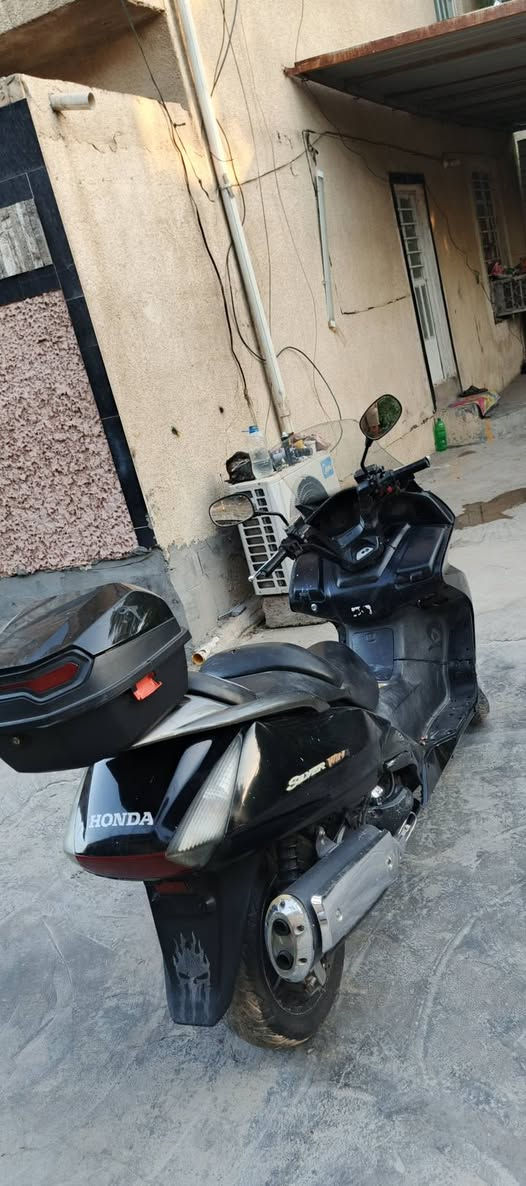 سلام عليكم للبيع او مراوس سلفر ونج  مكينه 400اوفر مود  دراجه مكينه مكفولة كهربائيات كلة شغاله ترايك وين ميعجبك يرادلهة شويه ترتيب    (سعر مناسب 8وراق قفله ) بغداد الزعفرانية  رقم ‏‪***********‬‏
