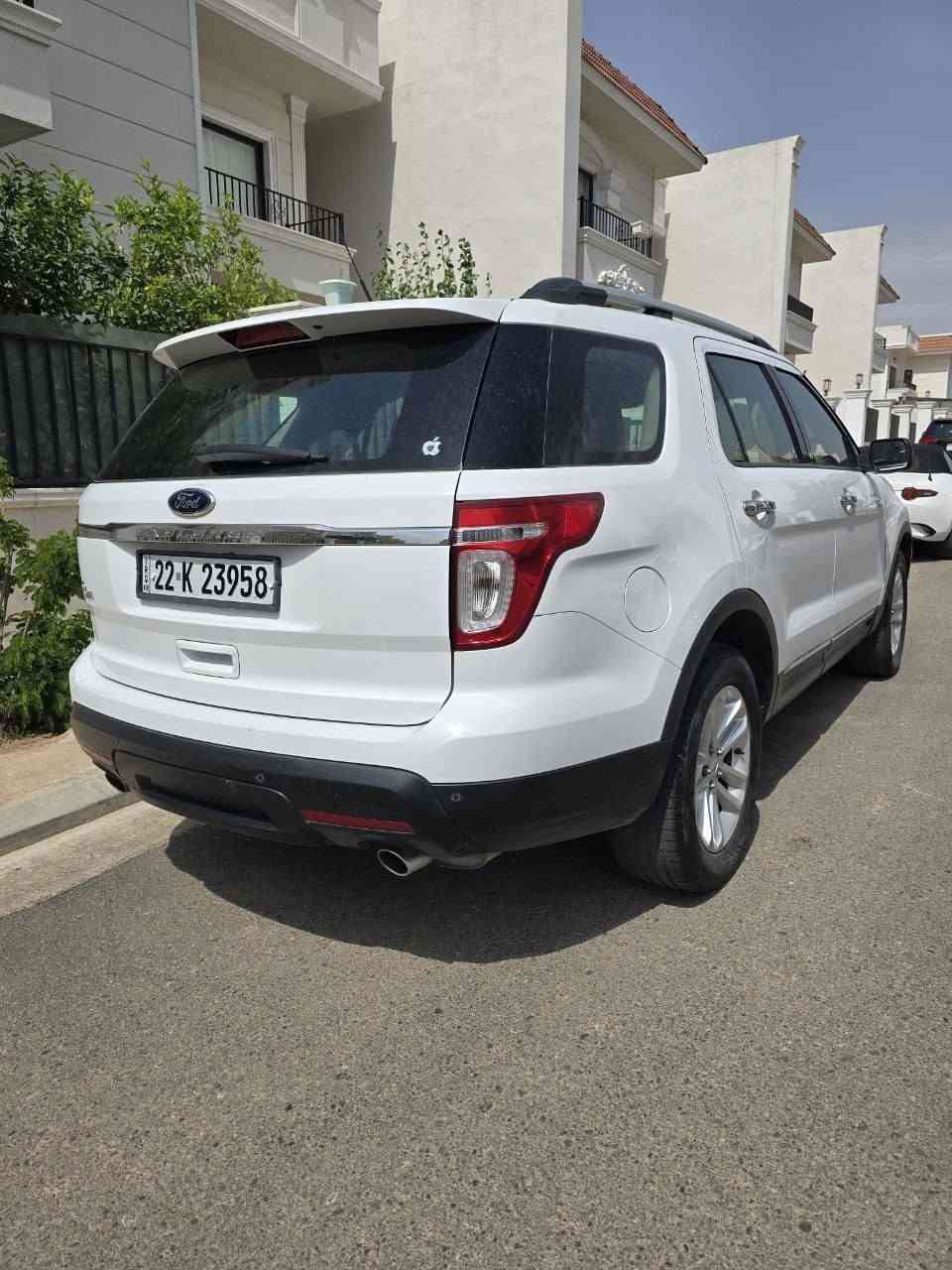 للبيع فورد اكسبلورر 2013 خليجي
شركة نيفا NIVA 
مواصفات:_
تحكمات ستيرن جهتين 
7 راكب 
تبريد مركزي 
حساسات خلفيه 
يدات نيكل 
بك لايت لد 
السياره كفاله عامه من الضرر و الصبغ والتبديل 
السياره صيانتها كله بشركة نيفا دينار مصرف متحتاج 
رقم اربيل بأسمنه تحويل بنفس اليوم
السعر 145
مكان السياره اربيل 
للأستفسار الأتصال ع ***********
