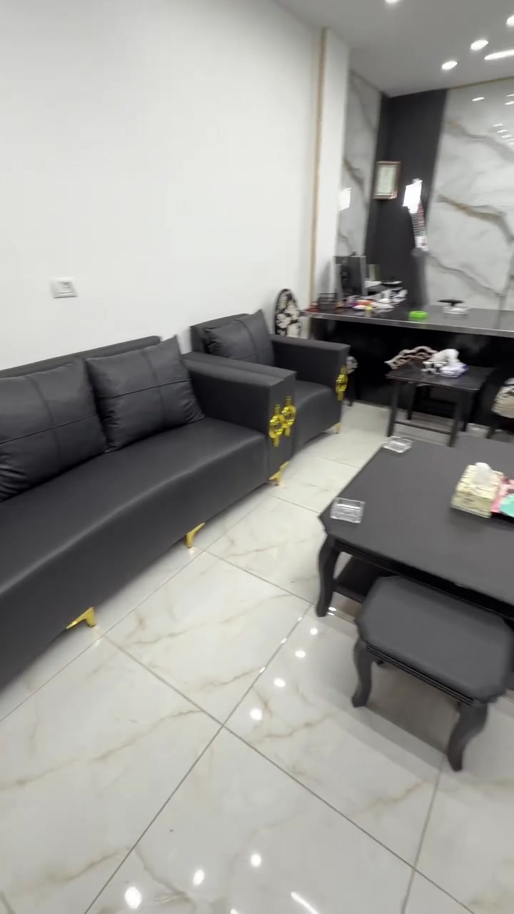 مبارك مبارك إلى مكتب المحامي رامي عوده الحروب ❤️
الكنب الفاخر بي قماشه الجلد المميزه ✅
السلطان للمفروشات خيارك الأفضل في عالم المفروشات 👌
#منجرة_السلطان 🥇#السلطان_للمفروشات 🥇👑

 #خليك_سلطان_باختيارك 🥇
🥇كل ما يلزم البيت العصري تحت سقف واحد 🥇
#السلطان_فخامة_و_جودة_و_اتقان_و_عالم_من_التميز
📍ديرسامت وسط البلد الشارع الرئيسي مقابل العطار مول 
للتواصل على الأرقام 05946495***********5  📞
أو عبر رسائل الصفحة 📩
خدمة التوصيل متوفرة لجميع المناطق 🚙


**إذا كنت صاحب هذا الإعلان وتريد حذفه لأي سبب، رجاءا أرسل رسالة إلى الدعم الفني**