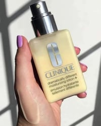 كلينيك • مرطب وجه • خالي من عطر