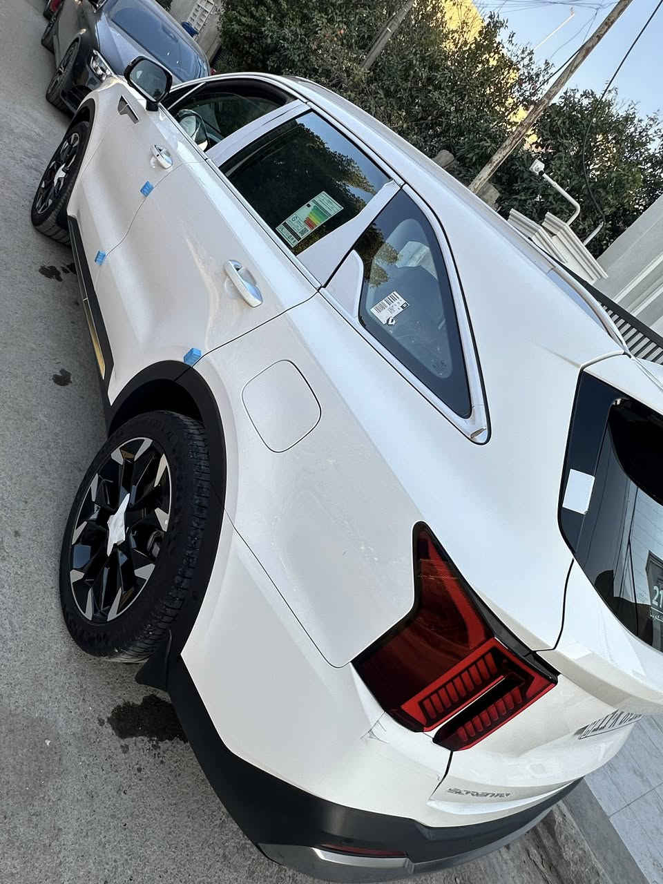 السلام عليكم سورنتو موديل ٢٠٢٥ فووول الفول جلد كامرات ماشيه ٧ الف ضمان خمس سنوات السعر ٣٥٣ مكاني الدوره للاستفسار ***********
