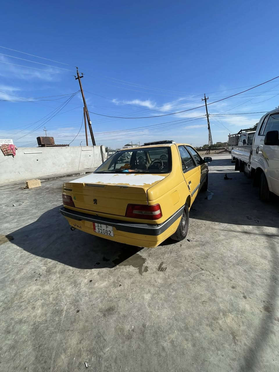 السلام عليكم سيارة بيجو اكد  ٢٠١٦ سيارة كاملة مكملة تخم تاير جديد. كشر نضيف  سيارة بيها حادث الجاملغ الخلفي فقط مكينتها بيها خيط بخار سيارة كاملة مكملة تبريد وية السويج تدفقة شغال كيجات شغالة كلهة رقم نكليزي بسمي ثاني يوم تحويل وين مايعجبك  السعر ٣٨ بيها مجال رقم الاتصال *********** ***********
