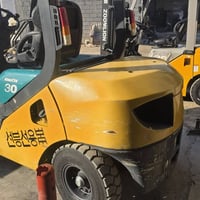 رافعة شوكية كوماتسو • ٣ طن • ديالى بعقوبة