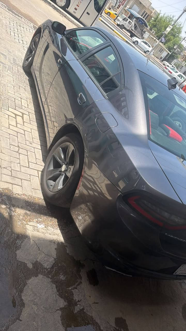 السلام عليكم
مديل 16
فئة SXT
بابين تبديل فقط نفس لون
رقم بصره
مكانه بصره
سعر 160 بيه مجال
***********
