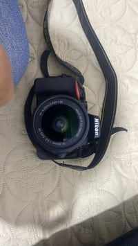 كامره نيكون 5600 عدسه 150,500 عدسه18,55 ملحقات،بطاريه،شاحنه،رام،جنطت ك...