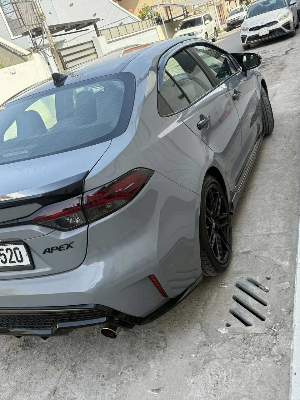 السلام عليكم كورلا Apex سبورت موديل 22 ماشيه 16 ميل لون سمنتي مميز قماره سوده بلادي كت لحايه بلادي وبيها صوت بلادي  شادلها ستيرن ب 9 ورقات مكينه 2000 كير 10 نمر سياره كلش جديده ومميزه حادثها بابتين وجاملغ خلفي بدون يرباك كما موضح بلصوره رايدها 162 بيها مجال مكاني بغداد السيديه الاستفسار ***********
