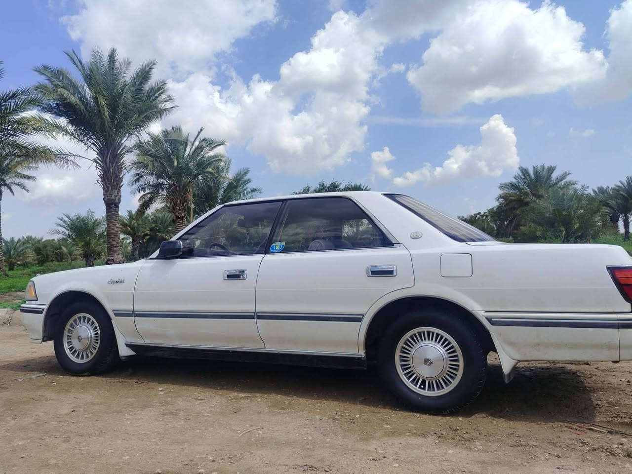 هرتوب جريه موديل 90سياره احله من صور مكينه ونجي كشن كهرباي بيها ضربه جاملغ خلفي يمنه بدون داخل تحويل مباشر سنويه جديده بيع مراوس حسب القناعه واسط مركز المدينه داخل كارتون ***********سعر65 غير دور نضيف لاتجيني وتكلي بعتها توني ب45 ياخي هاي سياره جديده وجماعت الخاص بداعت وليدك لاتراسل ماعدك رصيد رمش واني خابرك
