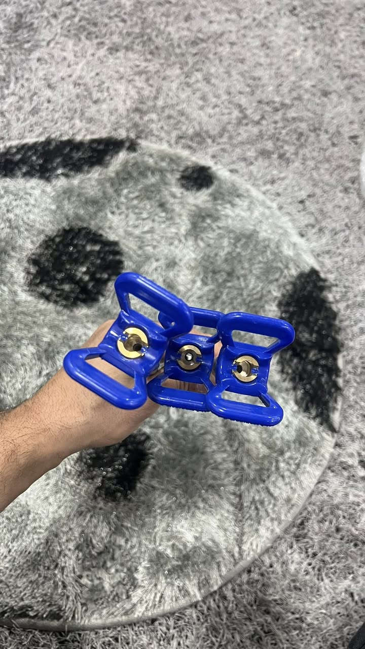 السلام عليكم 

قضيب تمديد لمسدس رش الطلاء، الاستخدام: الوصول إلى المناطق المرتفعة مثل الأسقف أو الأماكن البعيدة دون الحاجة إلى سلم، مصنوعة عادة من سبائك الألومنيوم المتينة أو الفولاذ المقاوم للصدأ لضمان خفة الوزن والمتانة. تناسب معظم مسدسات الرش بدون هواء،
السعر: 35 الف مع التوصيل


**إذا كنت صاحب هذا الإعلان وتريد حذفه لأي سبب، رجاءا أرسل رسالة إلى الدعم الفني**