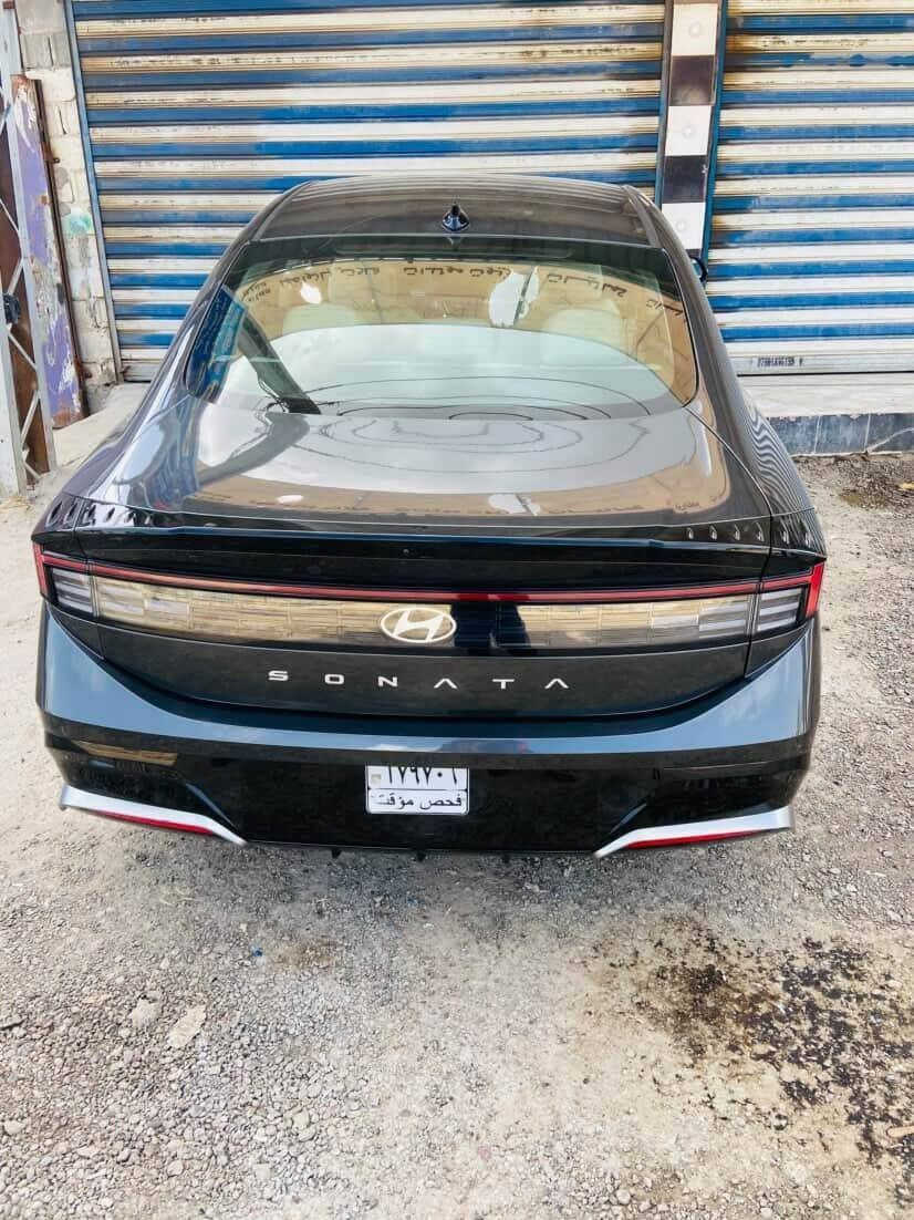 سوناتا  2025 للبيع 170$ سعر بلاش مقارنة بخواتها 
دخول جديد مدفوع كمرك حرة تترقم جميع المحافظات 
منفيست باسمي اني مستوردها وابصملك باي مرور يعجبك
✅ الحادث باب سايق  فقط مبدل 
✅ ايرباك بردة وكشن فقط طاك 
✅ عداد المسافة 4 الف مايل 
✅ الموديل 2025
✅اللون سلفر 
✅مقعد سائق كهرباء 
✅ مقاعد امامية تدفئة 
✅ شاشة كبيرة متصلة كار بلي وابل كار 
✅ رادار امامي و خلفي 
✅ شاحن مبايل واير لس 
✅ تبريد امامي لمس 
✅ بصمة تشغيل وابواب 
✅ تشغيل عن بعد 
✅ هاند بريك كهرباء بصمة 
✅ نظام اتو هولد 
✅نظام تزحلق ونزول مرتفعات 
✅محرك بانزين 4 سلندر 2500CC
✅ ستيرن هزاز للتحذير 
✅ كامرة خلفية دوارة 
✅ افكيشن ونظام ملاحة وخرائط 
✅ اضوية زينون و لد نهاري 
✅ درايف مود 4 أنظمة قيادة
✅ نقطة عمياء بالمرايات 
✅  توقف ذاتي لمنع الاصطدام 
✅ صندوق خلفي كهرباء 
✅ أرضيات كاملة و جك وسبير وعدة وكتلوكات
✅ تخم تايرات بلادي حجم 19 انج 
✅ تحكم ستيرن وتحديد مسار ومثبت سرعة 
✅سيارة جديدة وجاهزة ولا إشارة عطل مشتعل بيها  
مكان السيارة بغداد المحموديه للتواصل على الأرقام 
***********واتساب
*********** اتصال
