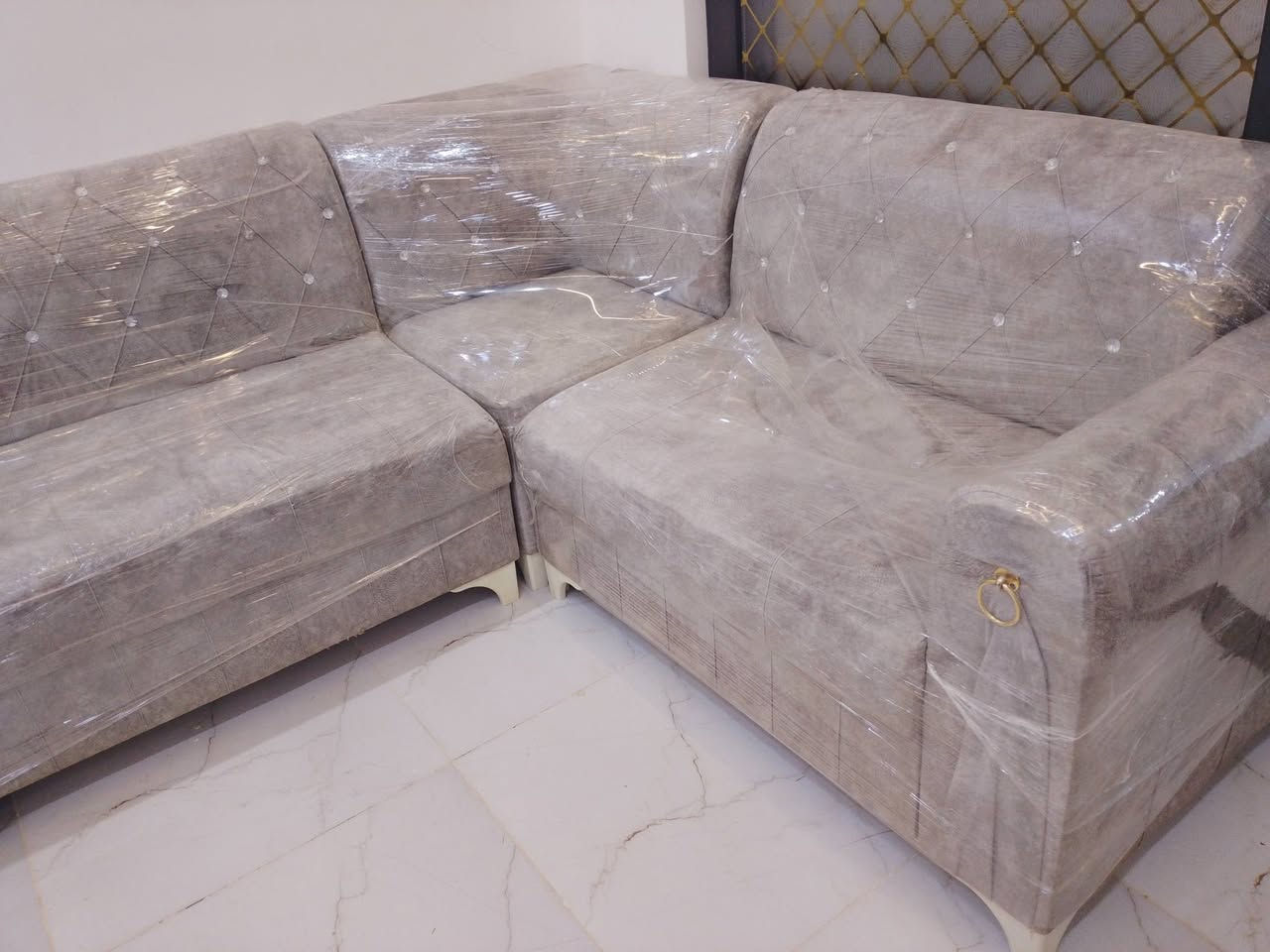 جديد ونضيف تركي ثقيل القياس ٧امتار السعر ٣٠٠بيه مجال بسيط


**إذا كنت صاحب هذا الإعلان وتريد حذفه لأي سبب، رجاءا أرسل رسالة إلى الدعم الفني**