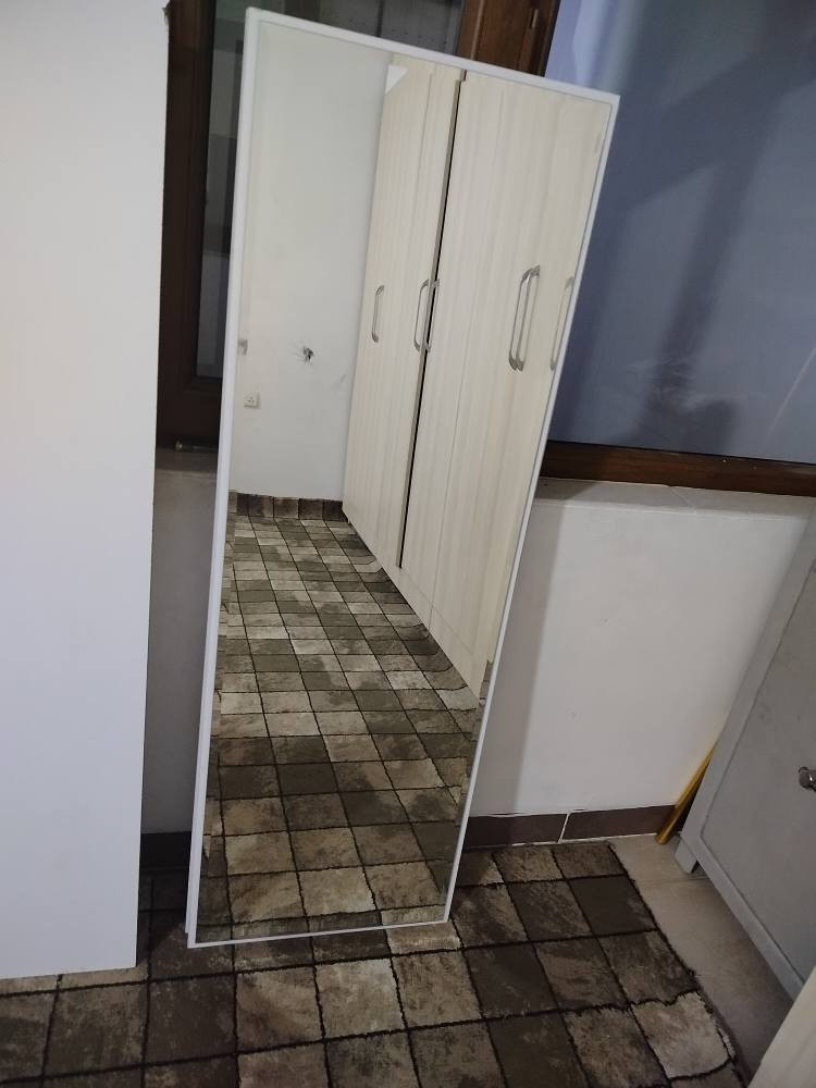 ئاوینه بو فروشتن 
دریژی138
پاني47
***********
*********** السليمانية, العراق
