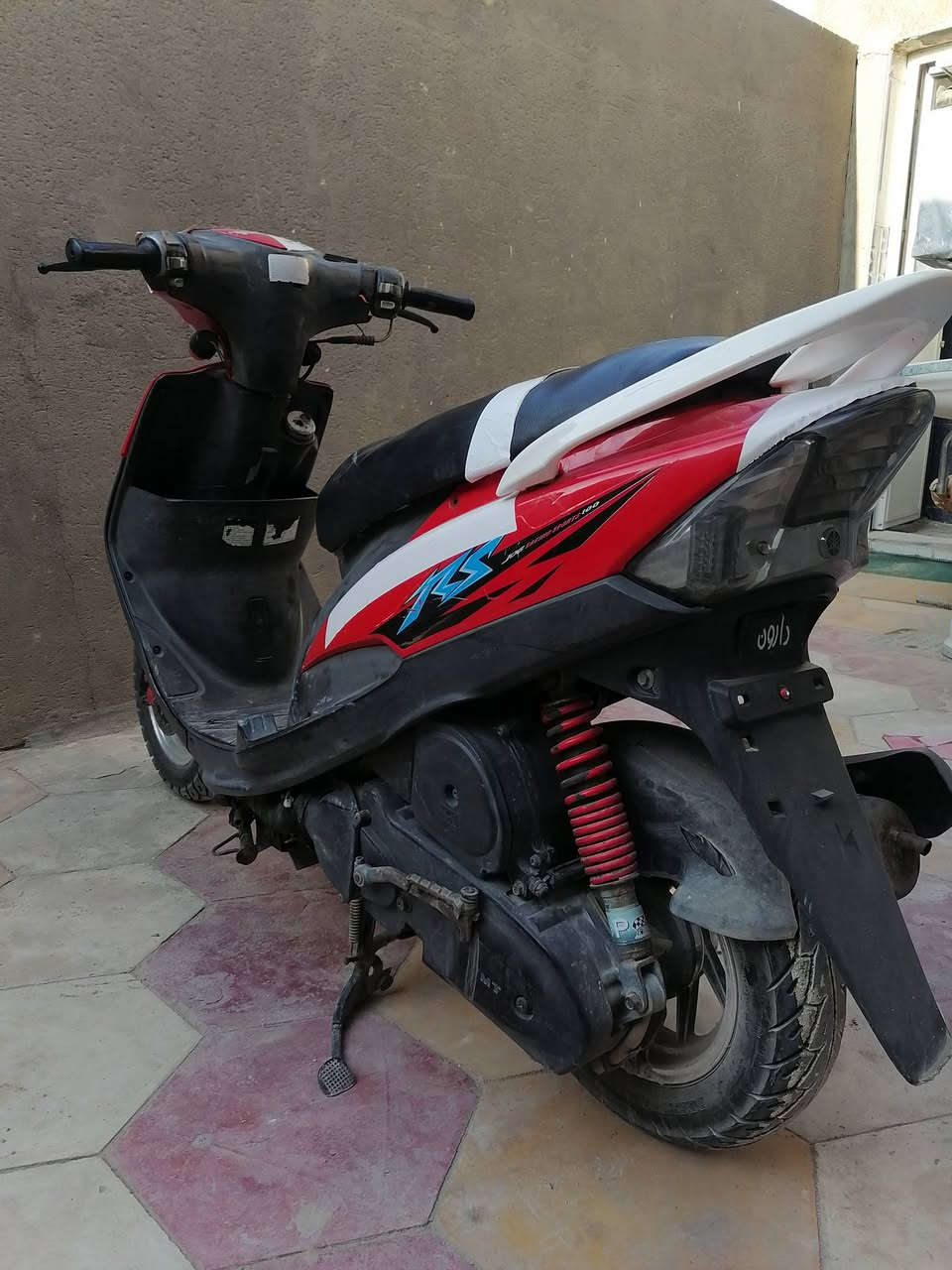 سلام عليكم
 ماكس عدله للبيع نهضه ومشي فول السعر 650 وبيهاا مجال تجي تفحص وتكمل وبيك وتدلل باقي التفاصيل خاص ورقم ***********
