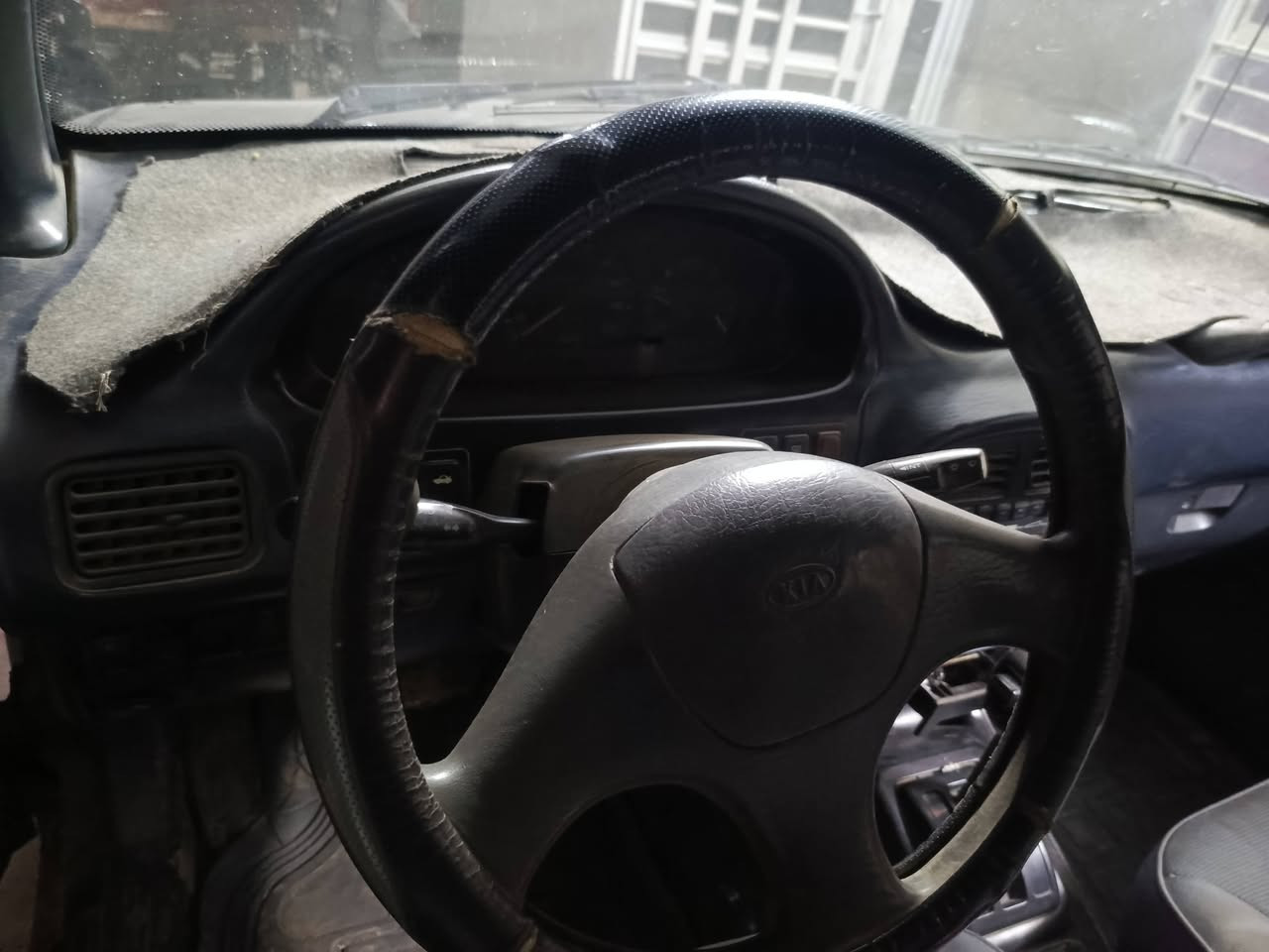 السلام عليكم كيا سبورتج موديل 94 مصبوغة عام السعر 44وبيها مجال للطيبين ***********
