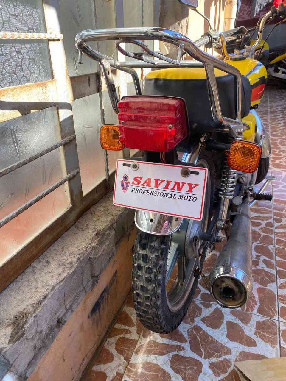 موطور للبيع السعر 400وبي مجال *********** موجود واتس اب
