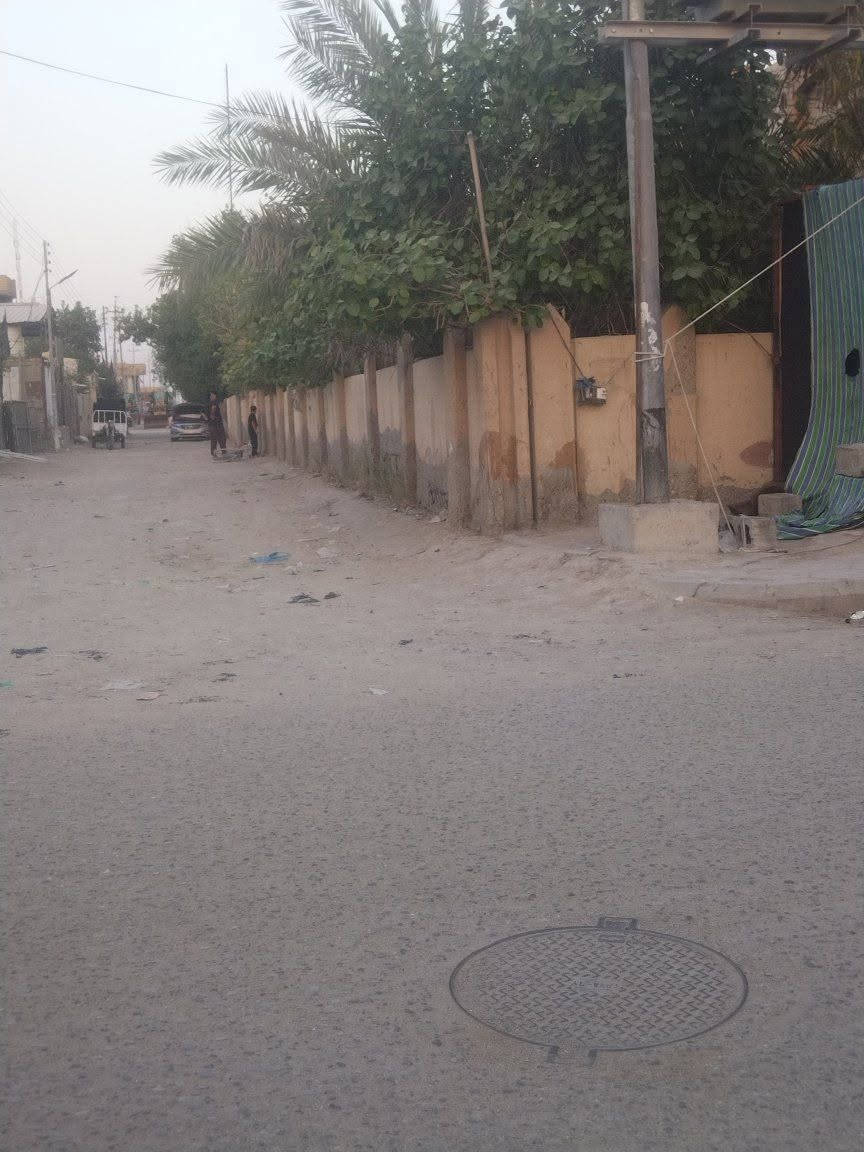 السلام عليكم بيت طابقين للبيع طابو المساحه 220 م الموقع حي المدني الثاني مقابل مدرسه محمد باقر الصدر البيت درجه اولى الارضيه مرمر شبابيك المنيوم سلايت الأصلي الاستفسار ***********
