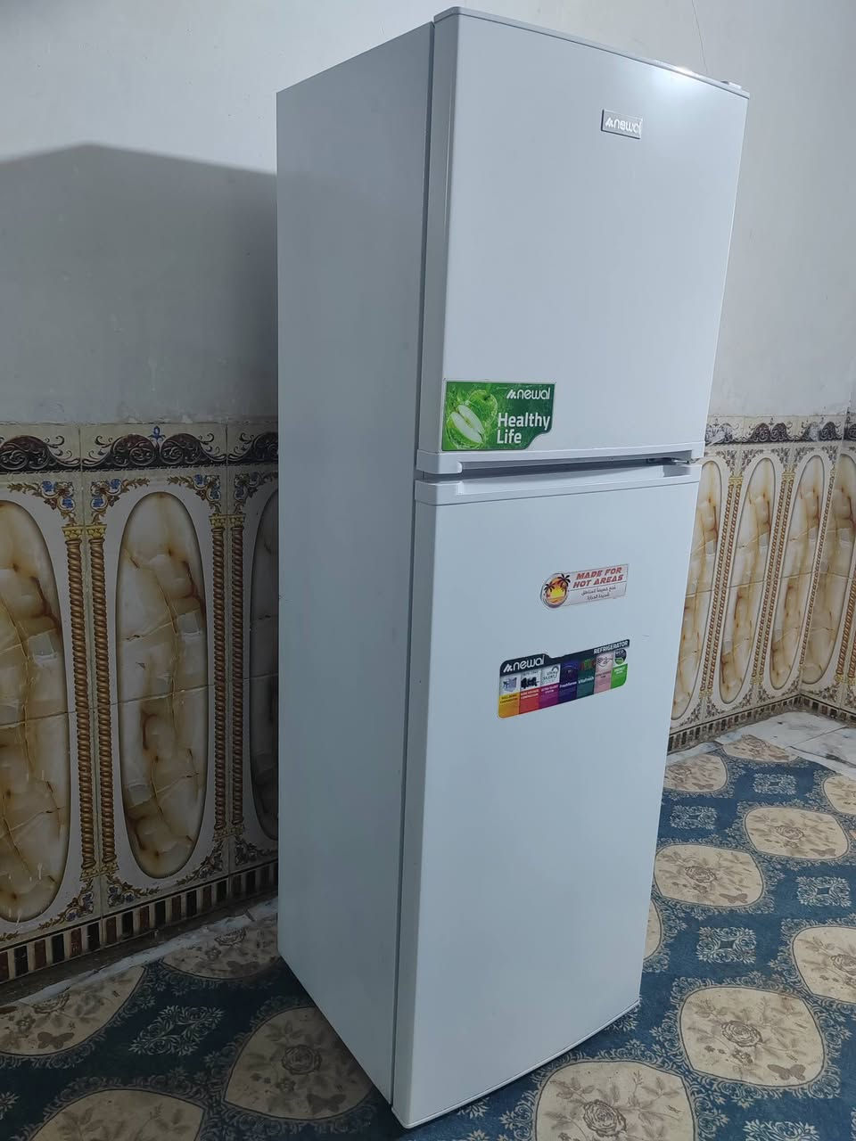 سلام عليكم ثلاجه اخت الجديده بس كارتونه مابيهه نضافه فول تجميد شرط فوك وجوه مال عائله السعر ١٧٥ الف بيع سريع العنوان الشعب ***********
