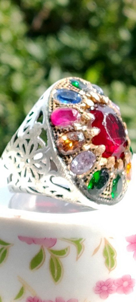 سلام عليكم ورحمه الله وبركاته 💚 💚💚 
خواتم فضة عيار ٩٢٥و٩٥٠ متوجة باحجار كريمة اصلية ومعظم الخواتم قياس٢٥❤️❤️❤️


**إذا كنت صاحب هذا الإعلان وتريد حذفه لأي سبب، رجاءا أرسل رسالة إلى الدعم الفني**