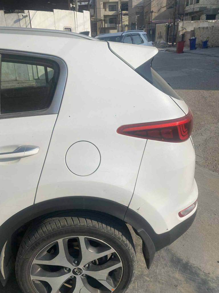 للبيع كيا سبورتج 
موديل ٢٠١٧
بدون ضرر
جتي لاين 
السعر المطلوب ١٦٥
مكان السياره حي القضاه مجاور نفق الشرطه
للاستفسار الاتصال *********** بغداد, العراق
