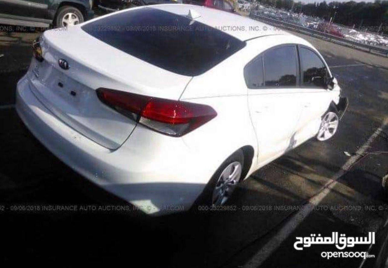 السلام عليكم فورتي 2017 سيارة كامله من كلشي حادث جاملغ عكس السايق تبديل والباب صبغ فقط ماشية 172 ارقام وسنوية جديدة صار شهر مبدلها السياره خير من الله
مكاني بغداد اليرموك السعر 118 وبيها مجال بصيط
رجآ غير متواجد على الخاص اتصال أو واتساب
***********
