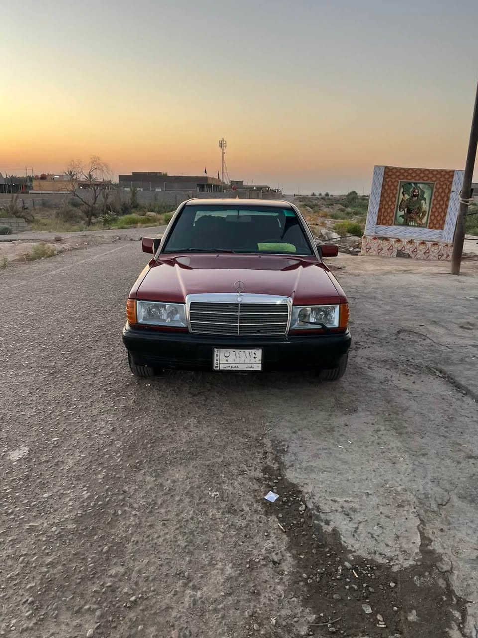 سلام وعليكم سايره مارسيدس مديل 85 سنويه نهايت ال27 
سياره جديده وخير من الله جاهزه من الطول لطول مصبوغه عام بدون ضربه ودواخل ولا معجون محرك وكير واكسل كفاله تبريد حداده
 خير من الله السعر 55وبيها مجال
ما متواجد بالفيس رقم الهاتف ***********
