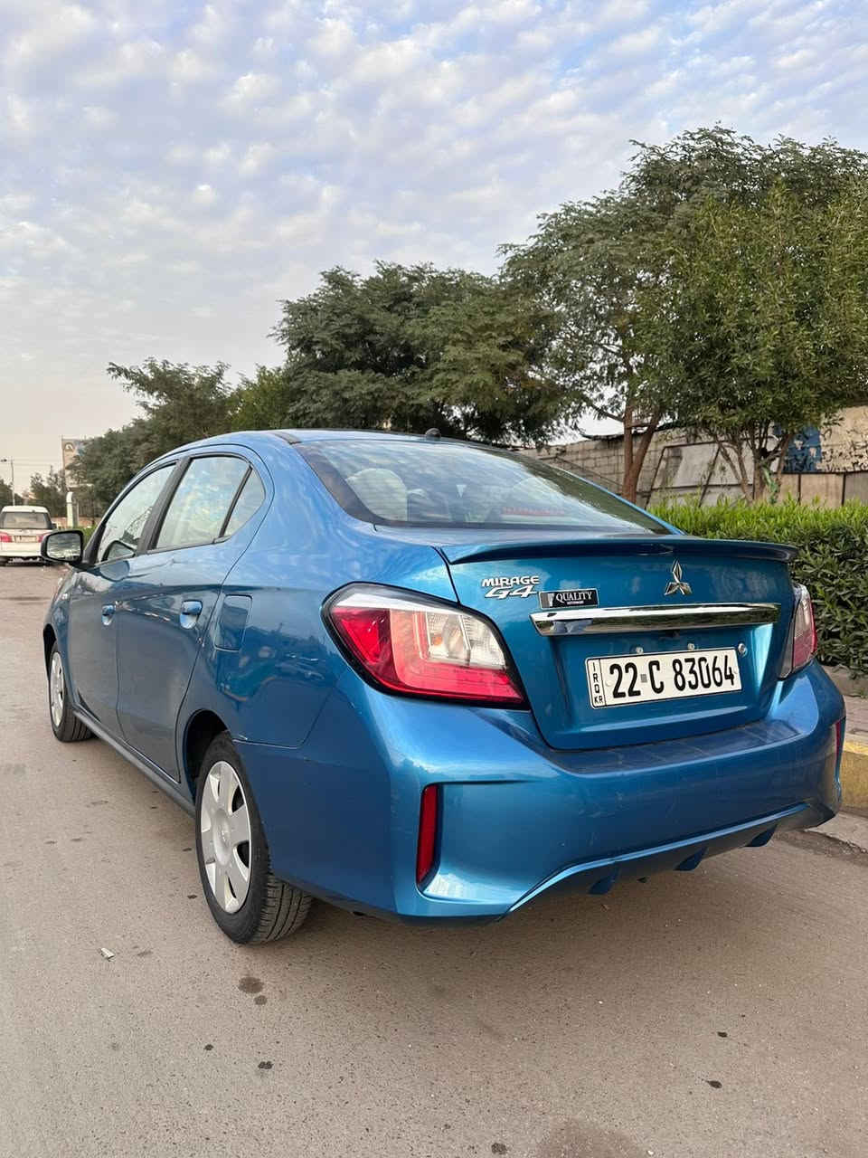 سلام عليكم

ميراج 2021 G4
محرك 1200
كير اوتو
جام اوتو
رادار
شاشه كار بلي
كامره 
فول تحكم استيرن
سياره جديده لوك
صور حادثه يمك
رقم وهزه وسنويه كله جديد
مكاني بغداد حي الجامعه
سعر 90$
***********
احلى وانسب سعر ب السوك
