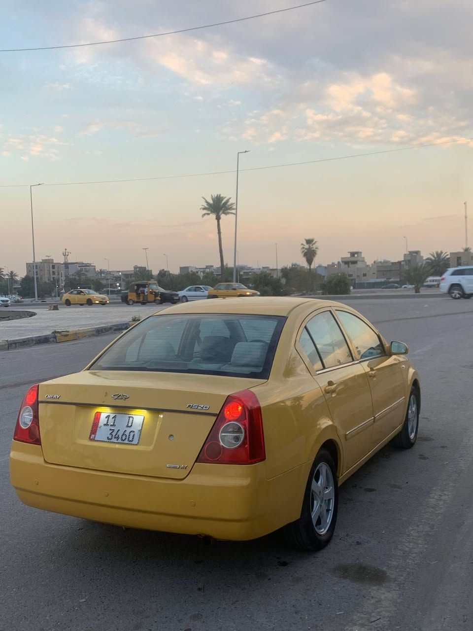شيري a5 موديل 2010
كير محرك بلادي جاهزات 
تبريد ثلج كهربائيات كلها شغاله 
سنتر لوك جنطه كهرباء ماطور لايتات
ماشية 122 الف 
بدون ضربة وبدون صبغ 
مصفرة هيئه وغرامات رقم بغداد تحويل مباشر
تخم تاير جديد سياره جاهزه للأخير 
السعر 43 وبيها مجال 
مكان بغداد ***********
