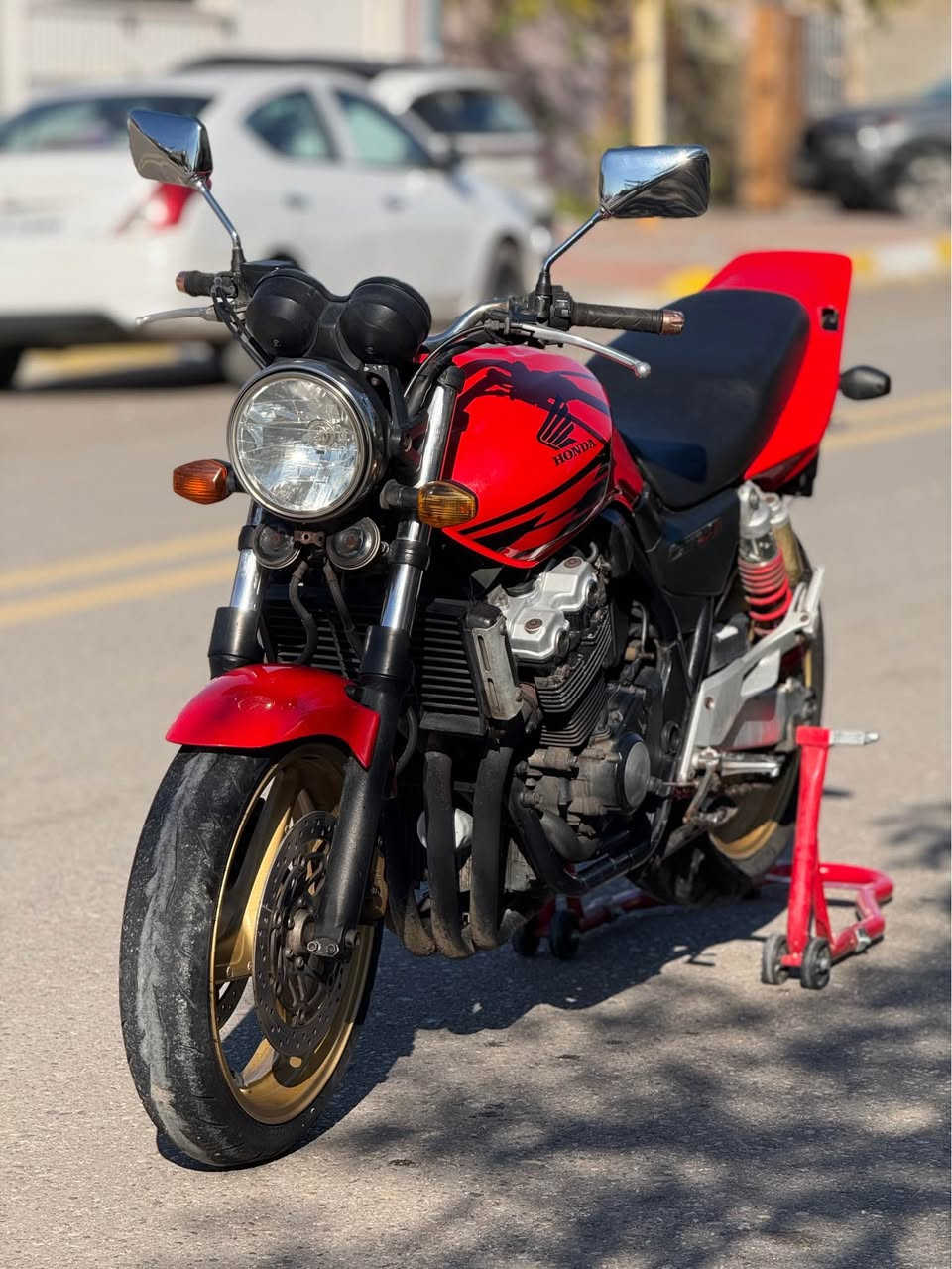 سلام عليكم للبيع 
سيبي فور جيل ثاني
موديل 2006
دراجه شحن بعدة صفر 📦
مكفوله كفاله عامه نكره سلف بكل وقت
دراجه جديده بمعنه الكليمه احلا من صور ❤️
أوراق موجود 
سعر 23 بيهه مجال للشراي 
مكاني كركوك 

***********📞
***********📞 كركوك, العراق
