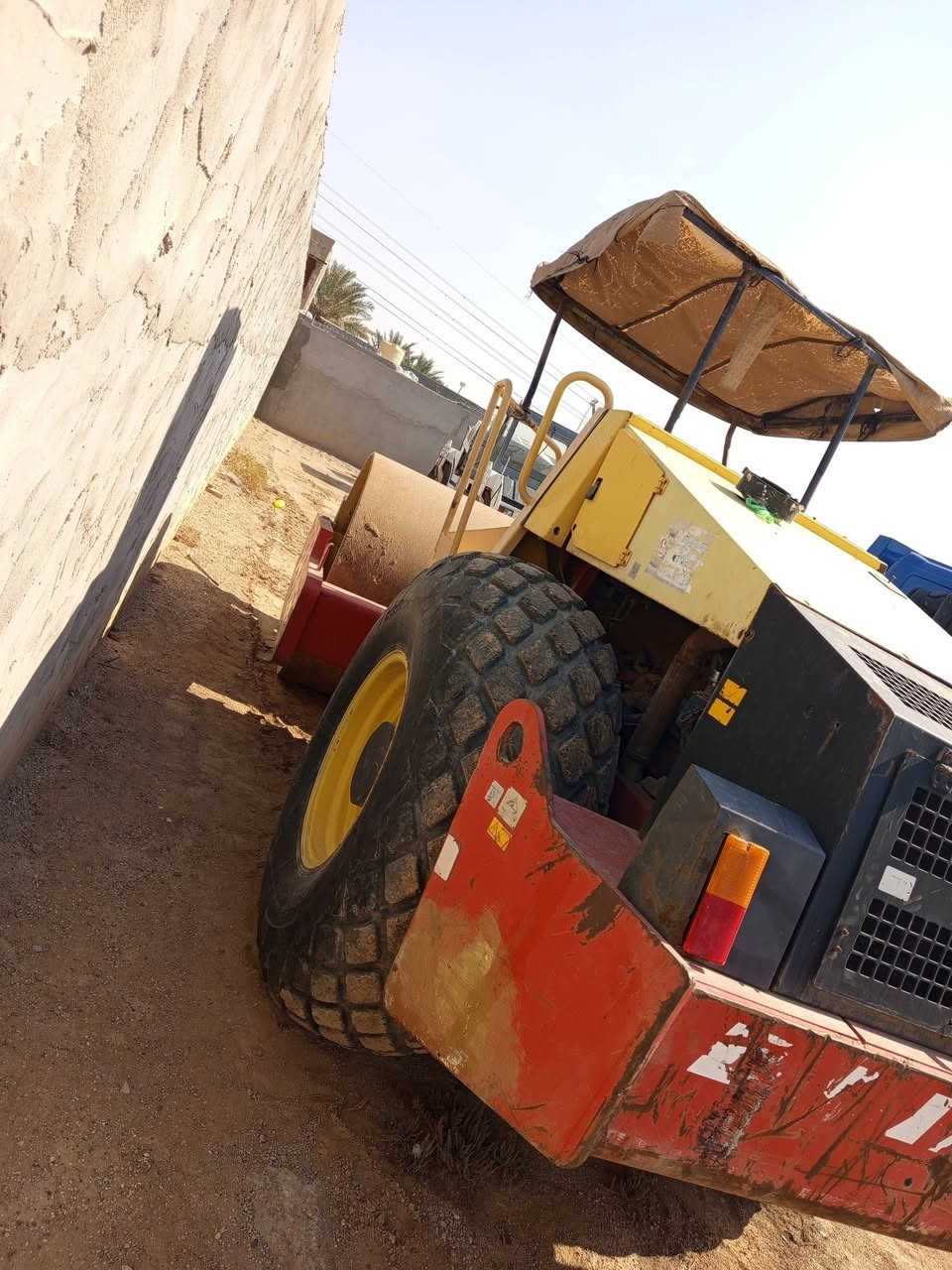 السلام عليكم للبيع حادله دنيباك  مديل 2014 رقم بغداد الماني مكاني بغداد مكفوله كفاله عامه  مكينه مضخات كلها مكفولات وضع شركه 
للأستفسار اكثر انتصل ‏‪0771 615 9567‬‏
