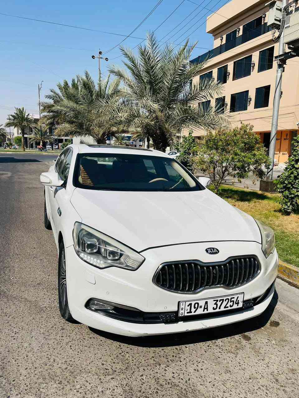 كيه كوريس 2014 خليجي
فئه ثانيه المرغوبه فول موصفات واحد على واحدVip

محرك 3800.  6vكير 8نمر 

رقم كربلاء سنويه لحد 29 

تحكمات ستيران +مثبت سرعه +مايكرو حساسات امامي خلفي لايت دور زنون بلادي 

هايند بريك بصمه 

العنون ميسان
السعر 145
***********
