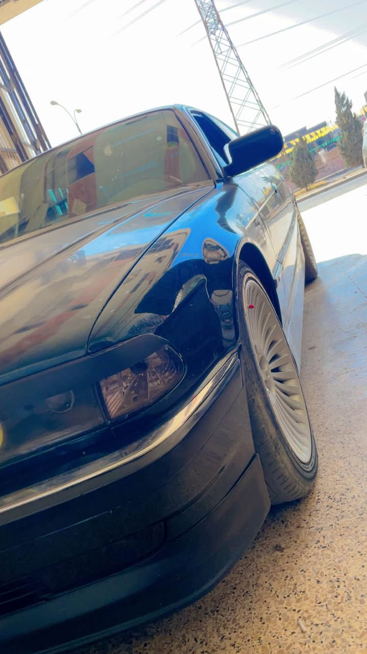 سلاو هاورئيان بيئم مؤديل ١٩٩٨كاسيحةي 740. 8بستون ناو زةرد گير توماتيك كوشين كارةباي ئاوينة كارةباي تةبريد تاية ويل لوك سيارةكة تا بلي جوانة لة رسم زؤر جوانترة فول فول تازة رون گير مةكينة گؤراوة بةنزين زؤر كةم دةخوات سيارةكة ئارم باكانةية بةشةرت شوين هةولير  گؤرينةوش دةكةم لةسةر دل گرتن ***********ئادمين گول أربيل, العراق
