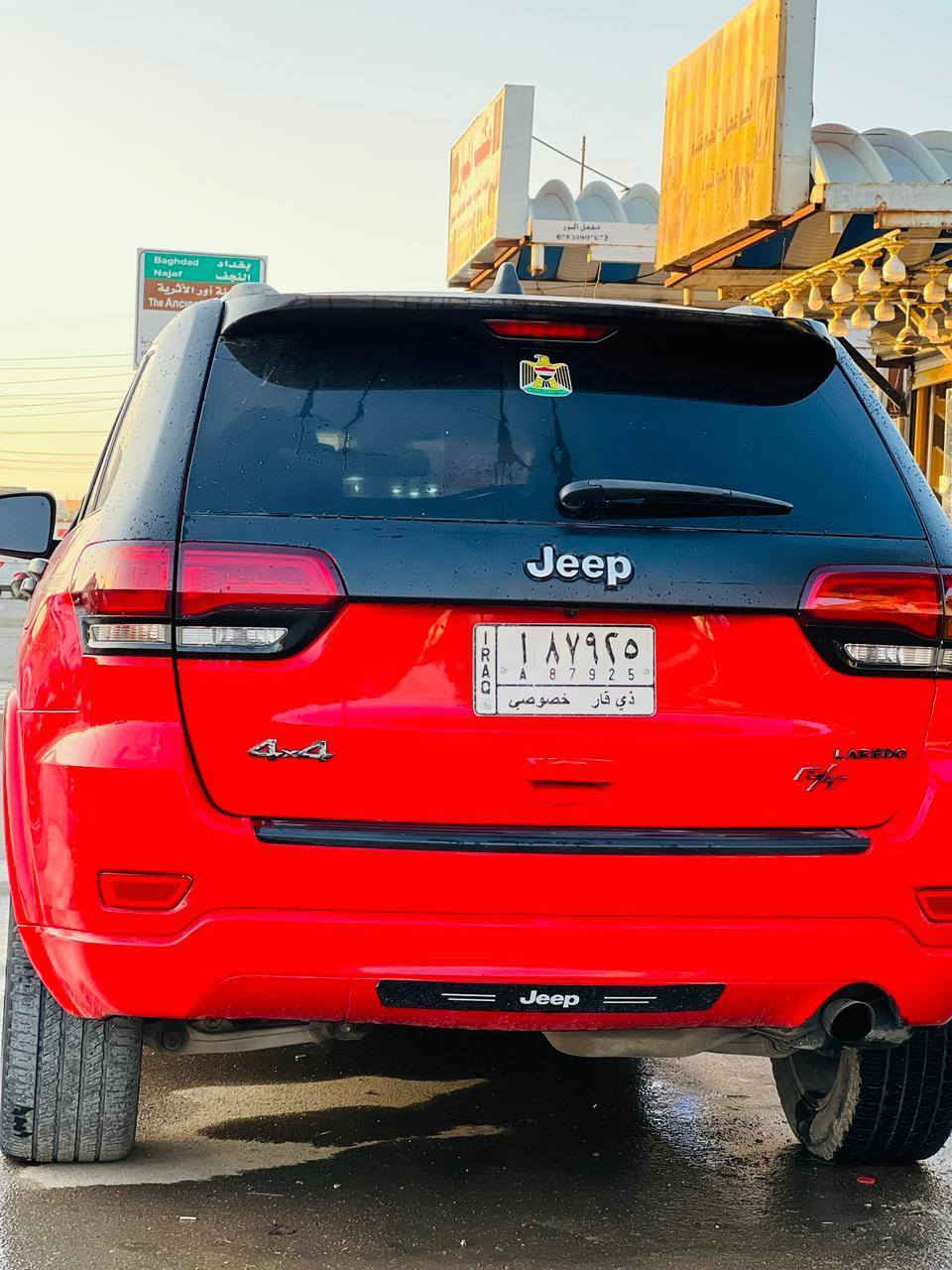 جيب لاريدو موديل ٢٠١٥ اللون احمر بأسمي للبيع اومراوس بسياره صالون ***********الناصريه المركز
