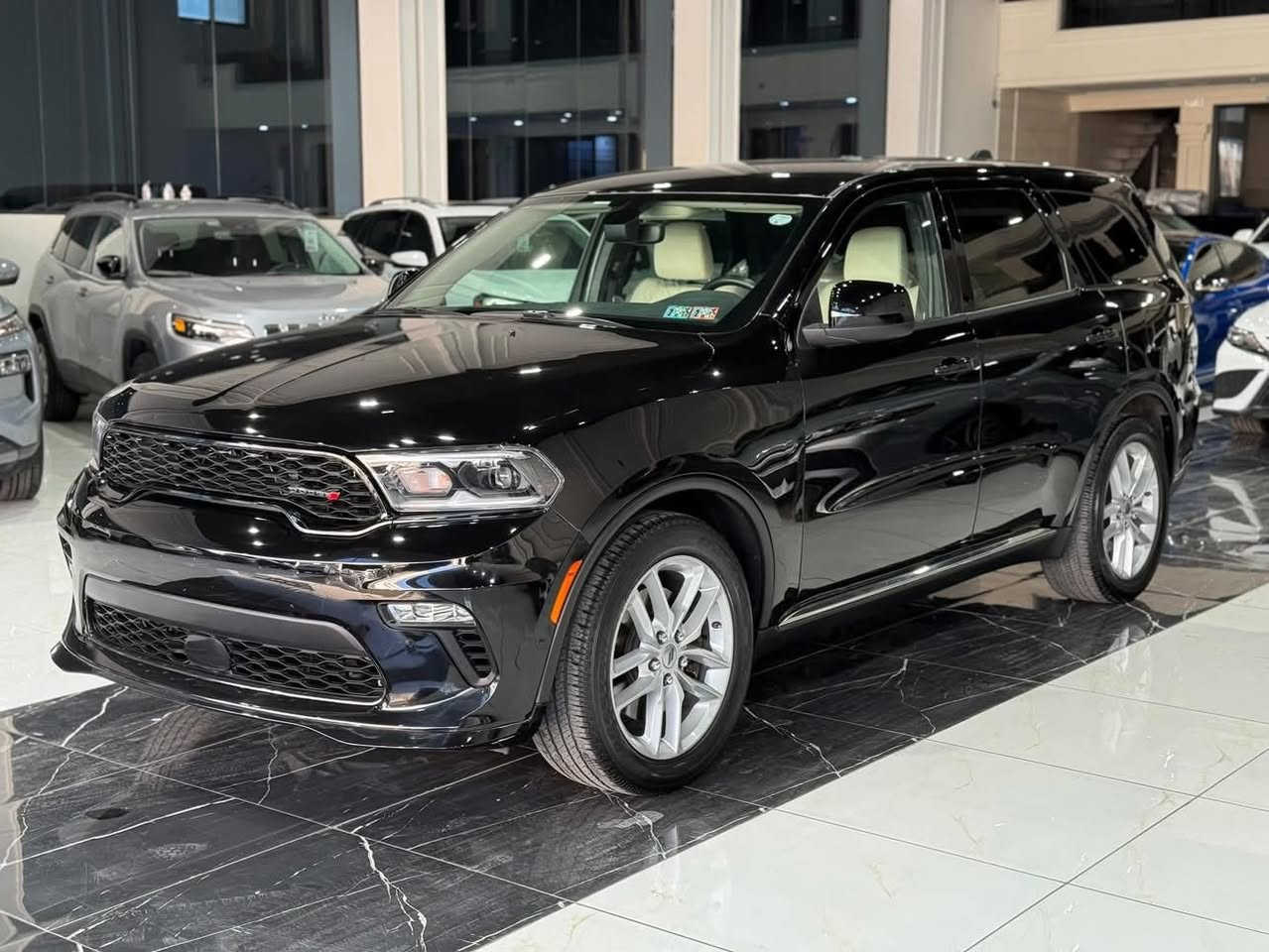 Dodge Durango 2023
‎عداد مسافة :  (19)الف ميل 
‎8 سلندر 5.7 Hemi
‎الضرر : جاملغ سائق صبغ بدون دواخل بدون ارباك  
‎بجم وراء کبس ارباکات سلیم
‎تترقم شمالي مکان سیارة اربیل
‎

‎المواصفات 
‎رادار 
‎كراسي جلد بیجی
‎حساس خلفي
‎كامره خلفيه
‎شاشه
‎بلاجيكتور 
‎ويل كروم
‎بصمه
‎تحكم ستيرن
‎نضام ايكو نورمال سبورت
‎تبريد خلفي
‎مانع انزلاق
‎اوتو ستارت
‎ 7 راكب
 
كورك:***********
اسياسيل:***********
