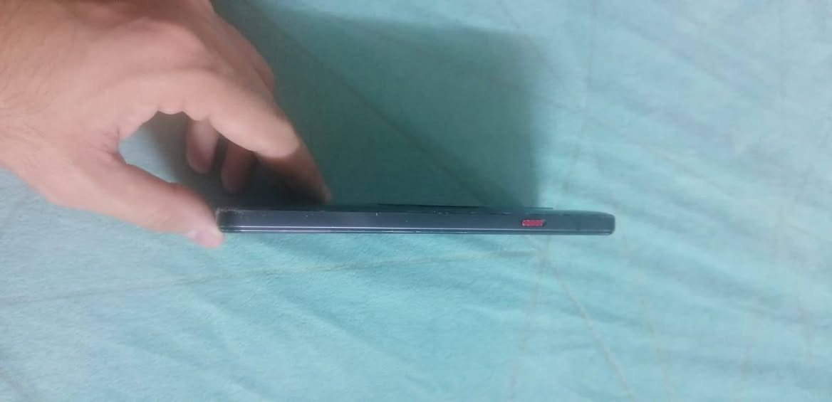 ريد ماجيك 7برو
ذاكره 256‪
رام 16
للبيع او مراوس
للاستفسار واتساب ***********
