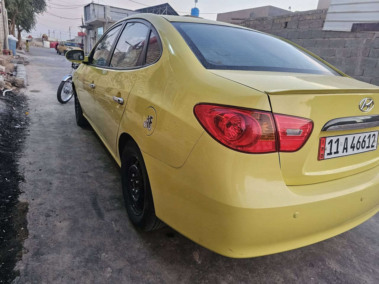 سلام عليكم شباب سياره لبيع دوات دوات سياره كصه جنطه سياره كفاله كير ومكينه خير من الله تخم تاير جديد حداديه نص عمر رقم بغداد المكان ميسان عماره رقم *********** سعر 45 وبيه مجال الشراي
