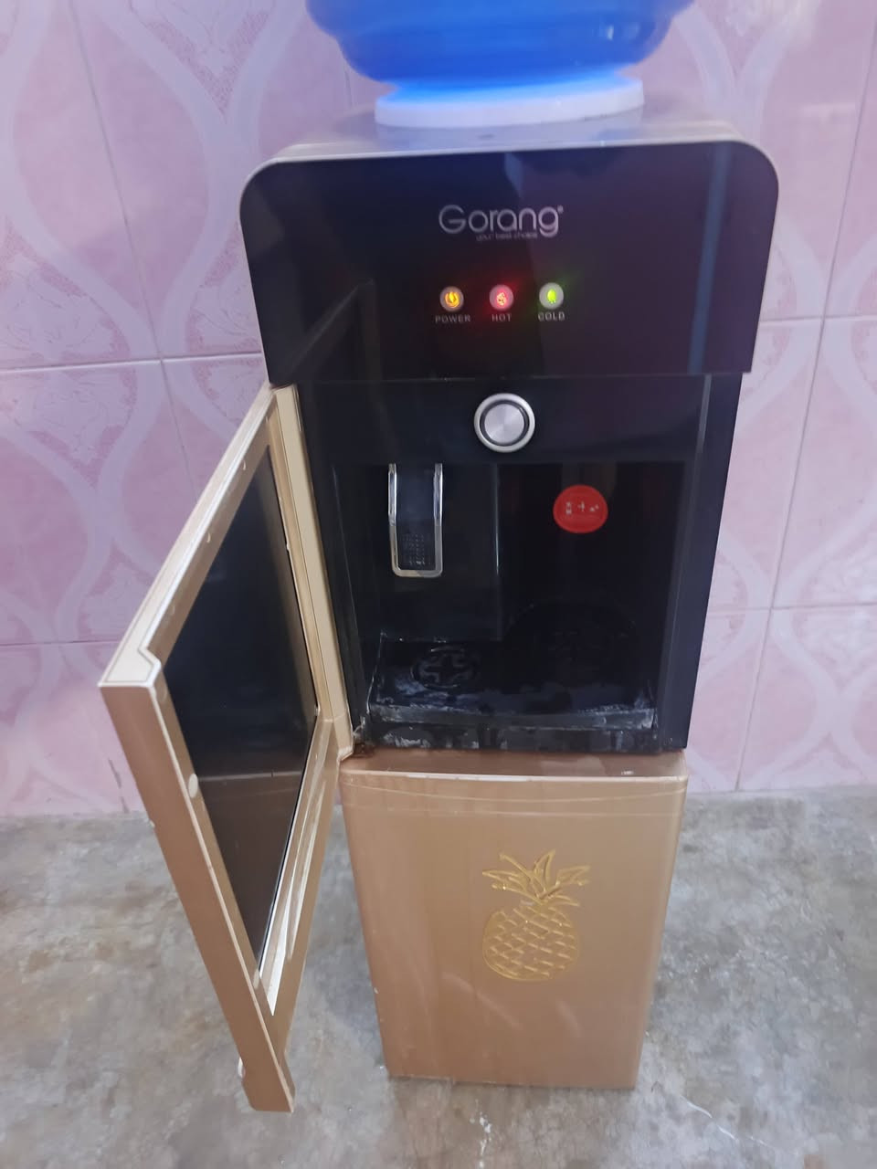 براد شغال شرط حار بارد ثلاجه كل عيب مابيه بشرط  سعر65 وبيه مجال مكاني كركوك حي عسكري شراي اتصل ***********
