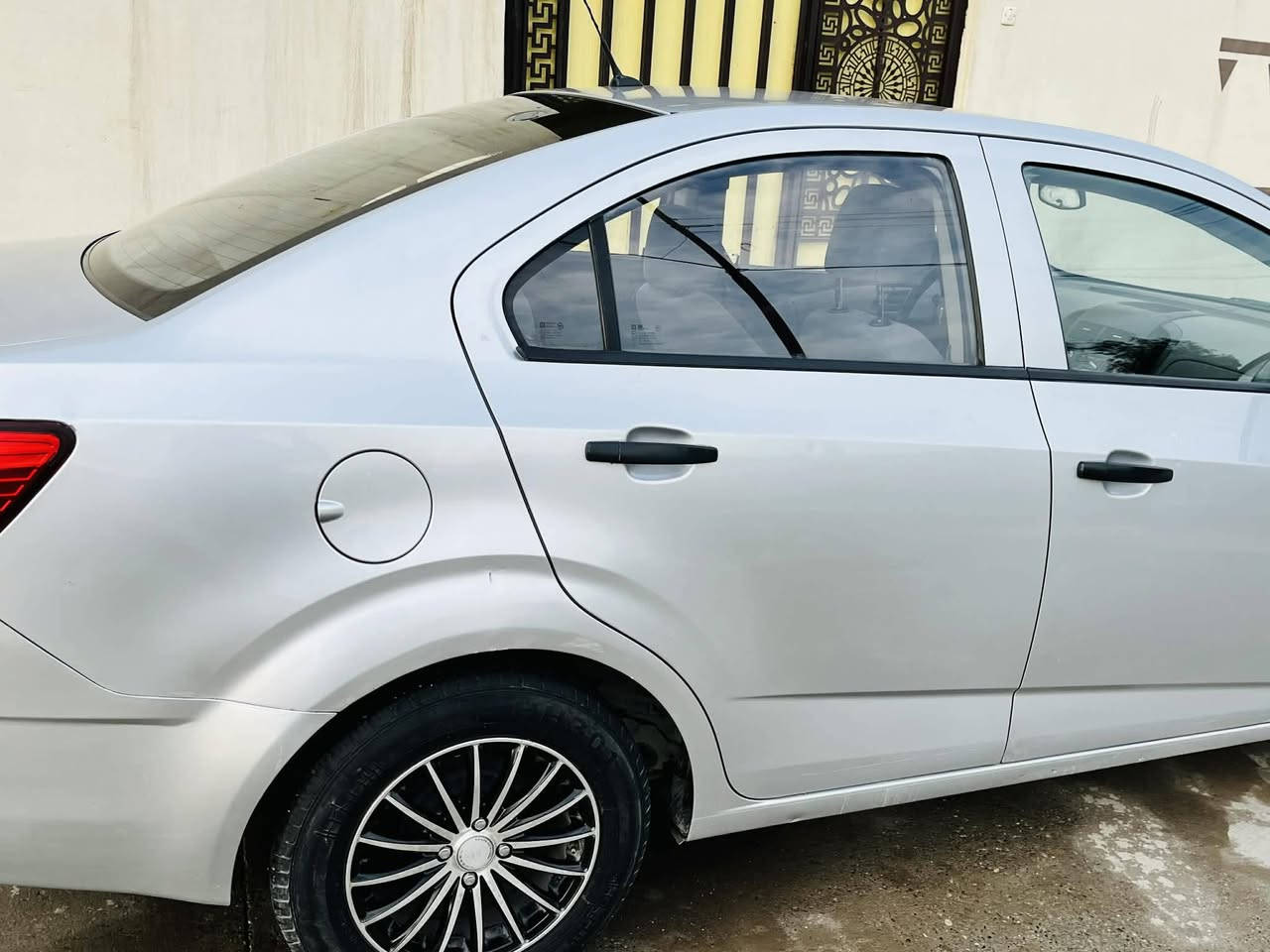 سلام عليكم للبيع او مراوس  سيارة سونيك 2012 بيها صبغ شوية بل جاملغ الخلفي رقم اربيل السيارة جاهزة من جميع النواحي السعر 62 للتواصل ***********
