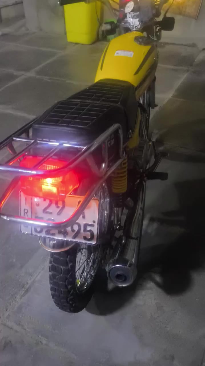 اربعه كير مرقم سنويه لل28 شاصي 22 محرك 25 شلامجه مكفول من البرغي للبرغي ،
*********** 
السعر 1400 وبيها مجال، ❤️
كوت
