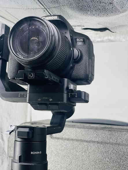 رونن (djl(RONIN-S .,
للبيع نضافه 100/95
كامل ملحقات مع حقيبه مالته بلاديه ✅
السعر (245👉✅) مع توصيل 🚚 
***********
