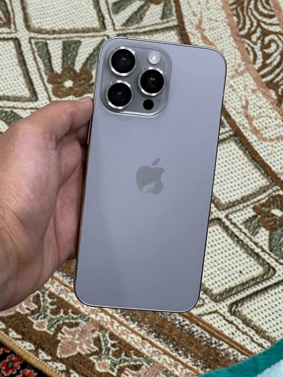 اقره منشوره وشوف صور سلام عليكم ايفون 15 برو ماكس ذاكره 256 بطاريه 88 نموذج m نضافه 95 جهاز فقط مبدل ضهر وشخوط خفيفه بل شاشه جهاز امانت الله ورسوله كله شغال تجي تفحص شحن نت مخابره تصال كاميرته صوته بصمته هزازه كل نقص مابي سعر 725 الف قفل قفل قفل غير قابل العمله مكلف بل نشر مكاني بغداد جهاز ماستر شرق اوصط ***********  لون تيتانيوم
