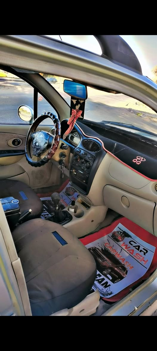 كيوكيو موديل  ٢٠١٢  للبيع
السياره نضيفه كلش وخير من الله
السياره مكفوله من مكينه وكير كلش نضيفه بس بيها طخات بسيطه
دوشمه جديده قبل شكم يوم شديتها
باتري جديد  تخم تاير جديد  ويل كب
مسويلها ادامه كامله خير من الله
السياره ب اسمي والتحويل ثاني يوم
مكان السياره شارع فلسطين
سعر السياره  ٣٥ ورقه وبيها مجال بسيط
***********
