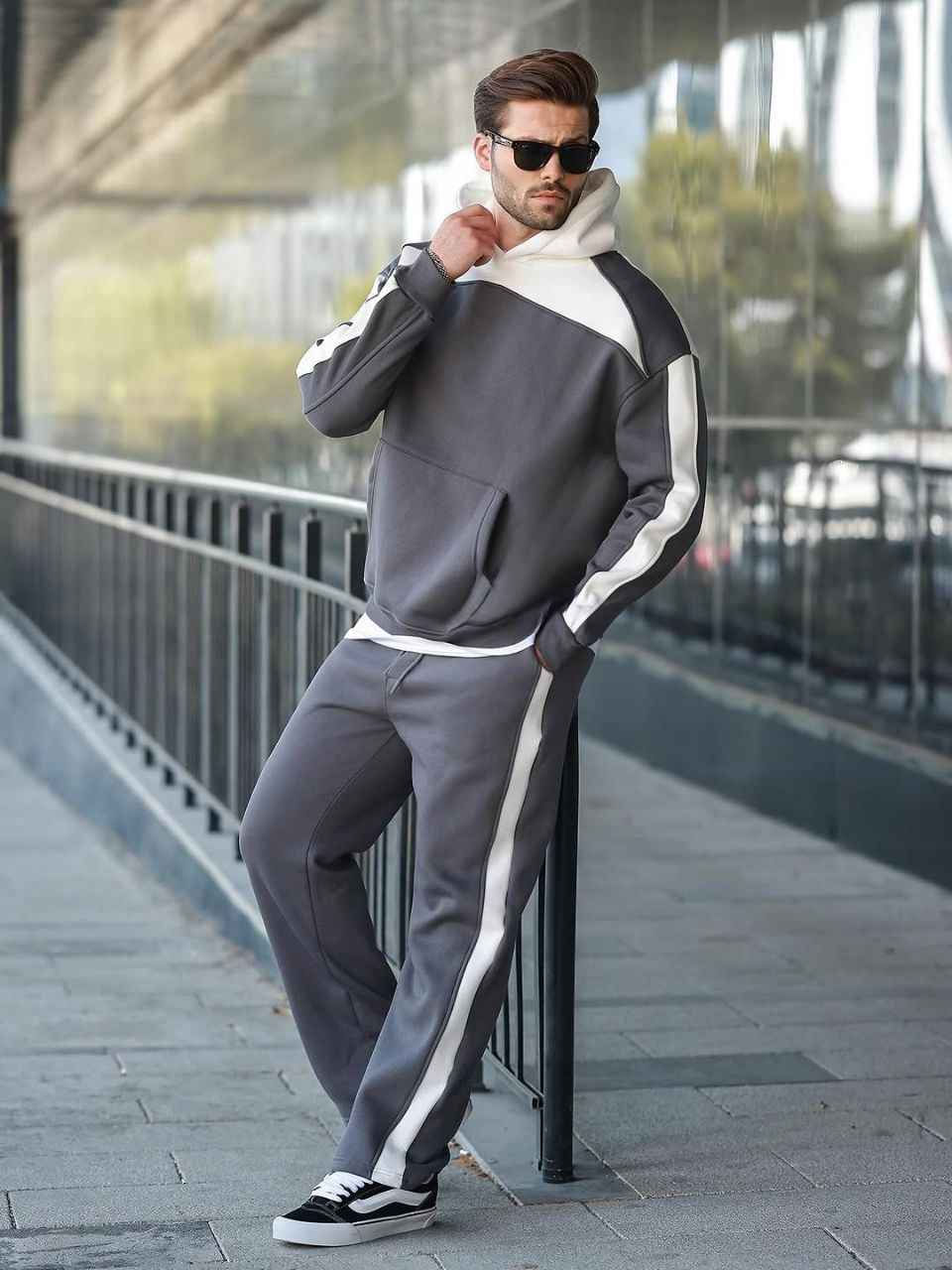 تراك رجالي 🖤

خامة اورجنال 3 خيط عالي الجودة

قياسات L _ XL _ 2XL _ 3XL

للحجز العنوان كامل و رقم التليفون 
التوصيل لجميع محافظات العراق فقط 🇮🇶 بغداد, العراق


**إذا كنت صاحب هذا الإعلان وتريد حذفه لأي سبب، رجاءا أرسل رسالة إلى الدعم الفني**