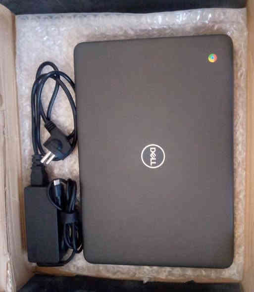 السلام عليكم ورحمه الله وبركاته تقبل الله صالح الاعمال والطاعات لابتوب للبيع نضيف البطاريه  65w  السعر 80 وبيه مجال للتواصل على الواتساب *********** العنوان الناصريه سوق الشيوخ
