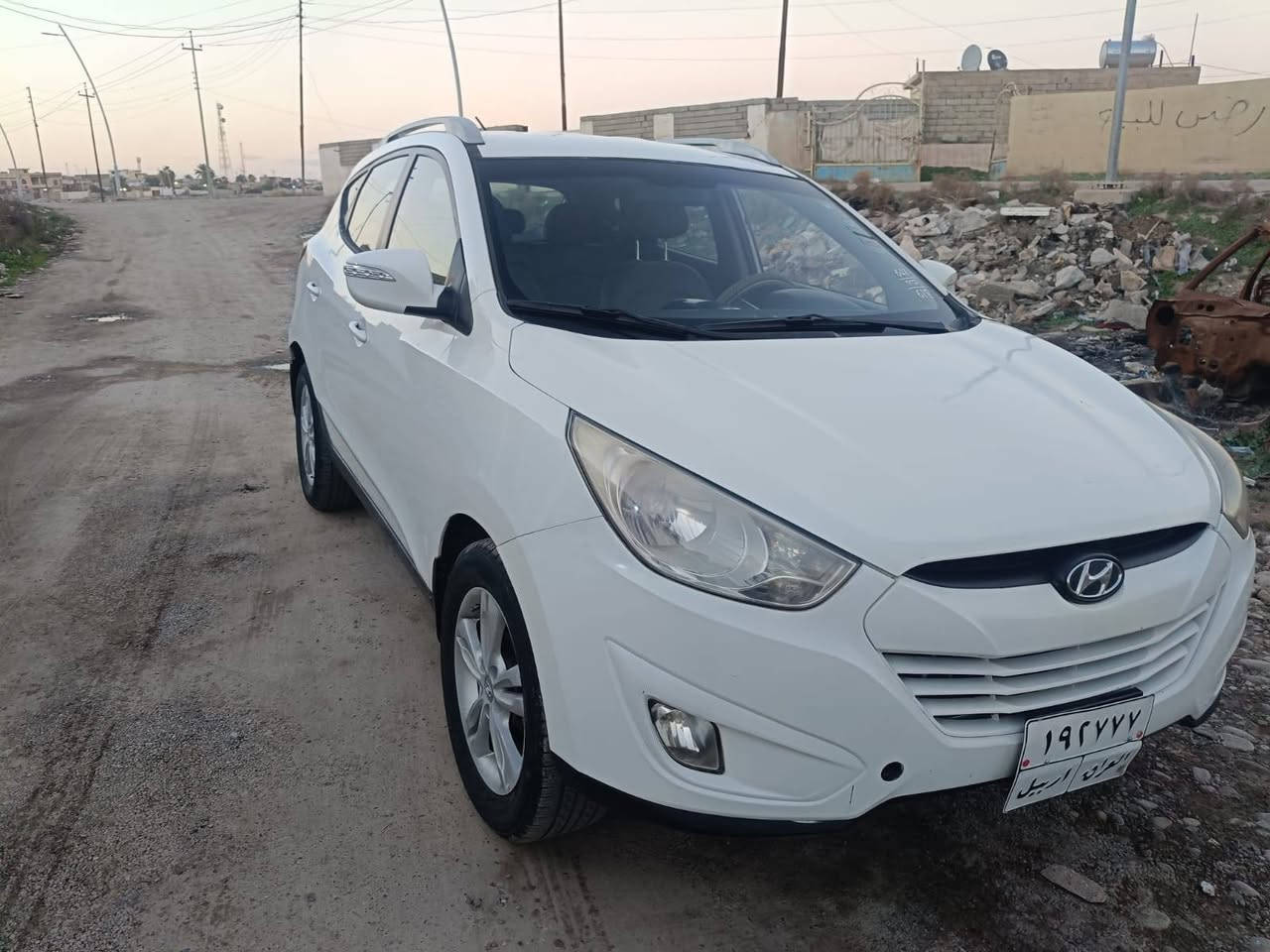 سلام عليكم
توكسن للبيع ومروس حسب قناعه موديل (2011) سياره خليجي رقم اربيل بيه صبق بونيد محرك كير اتوماتيك صدر تايرات كلو جديد السعر (132) حياكم الله 
***********
