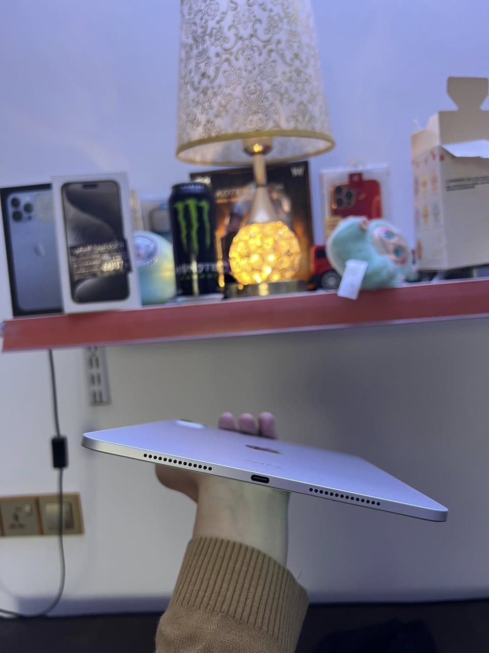 بـ900 الف آيباد 11 برو  M4 وسماعات ايربودز أصليات +كفر +شاشة حماية  +أشتراك نتفليكس
آيباد 11 برو معالج M4 ذاكرة 256 شخط مابي اخو الجديد استعمال فقط دراسة ومسلسلات 

وسماعات ايربودز الجيل الثاني ماخذهن ب220 الف

وكفر آيباد وشاشة حماية واشتراك نتفلكس وكارتون ايباد فقط ب900 الف سعر نهائي

تواصل ***********
